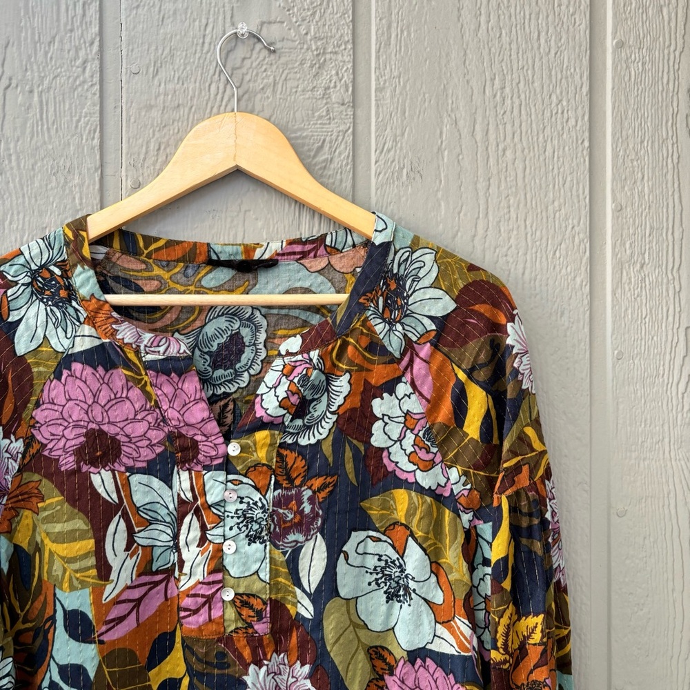 Jane and Delancey Artistic Pink and Blue Long Sleeve Blouse - Picture 4 of 10